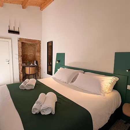 Πανσιόν Isula Antica 3*